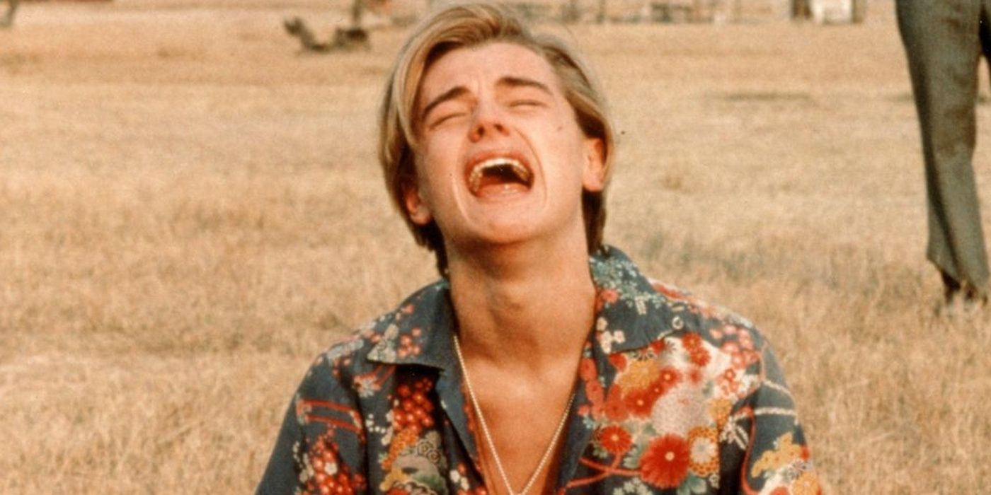Leonardo DiCaprio pleure en Roméo dans Roméo + Juliette 